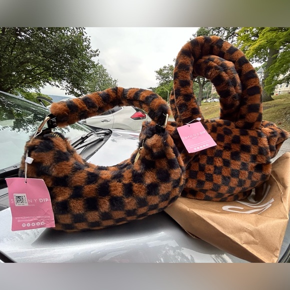 Soft Checkerboard Fluff Shoulder Bag & Matching Tote 👜 Bag. Brand New @ Macy’s - Picture 2 of 8